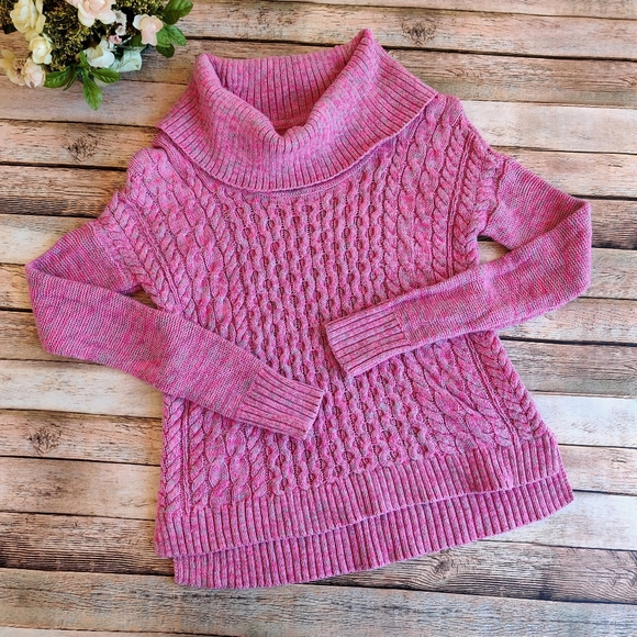 American Eagle Outfitters Sweaters - American Eagle Outfitters Pink Turtleneck Sweater